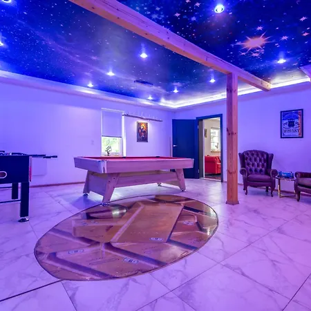 Premium By Interhome Dobra